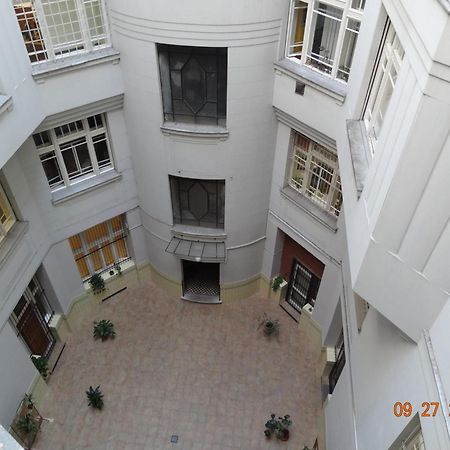 Corso Apartment บูดาเปสต์ ภายนอก รูปภาพ