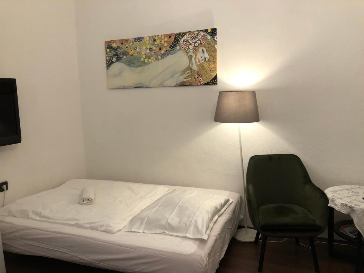 Corso Apartment บูดาเปสต์ ภายนอก รูปภาพ