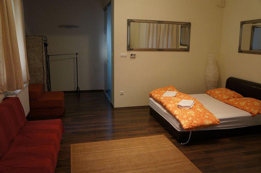 Corso Apartment บูดาเปสต์ ภายนอก รูปภาพ