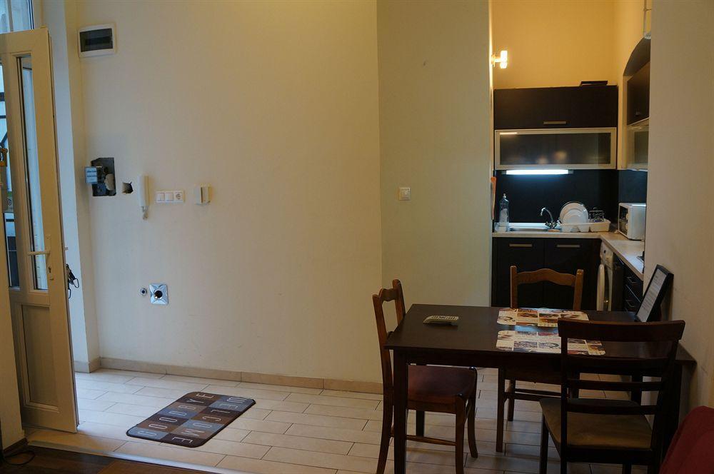 Corso Apartment บูดาเปสต์ ภายนอก รูปภาพ