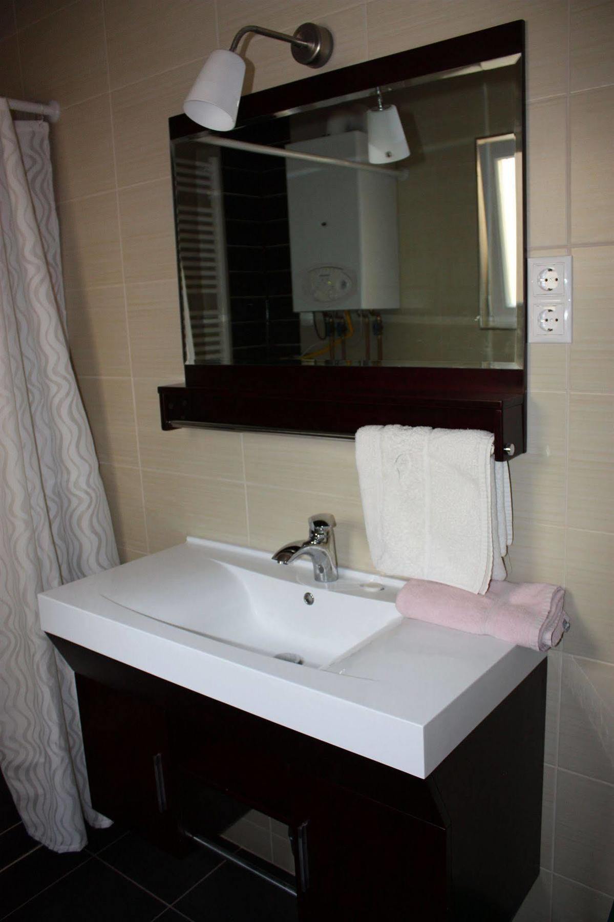 Corso Apartment บูดาเปสต์ ภายนอก รูปภาพ