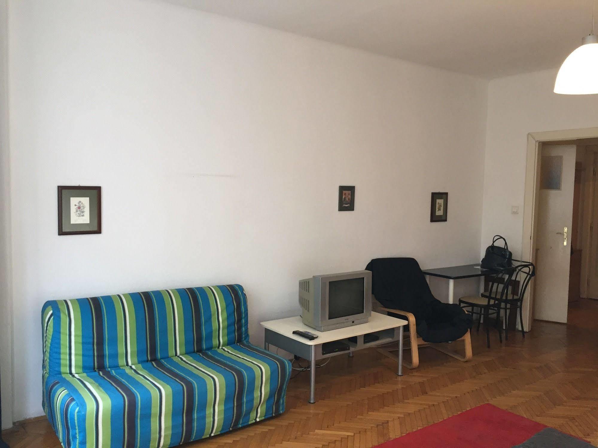 Corso Apartment บูดาเปสต์ ภายนอก รูปภาพ